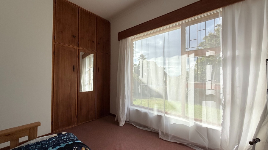 To Let 3 Bedroom Property for Rent in Heiderand Western Cape